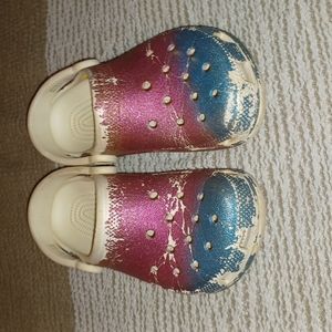 Pink/blue crocs